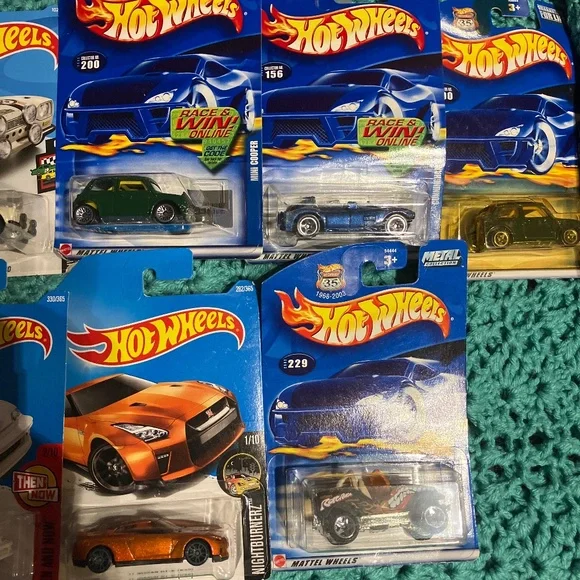 Hot wheels Bundle Set - Picture 5 of 7
